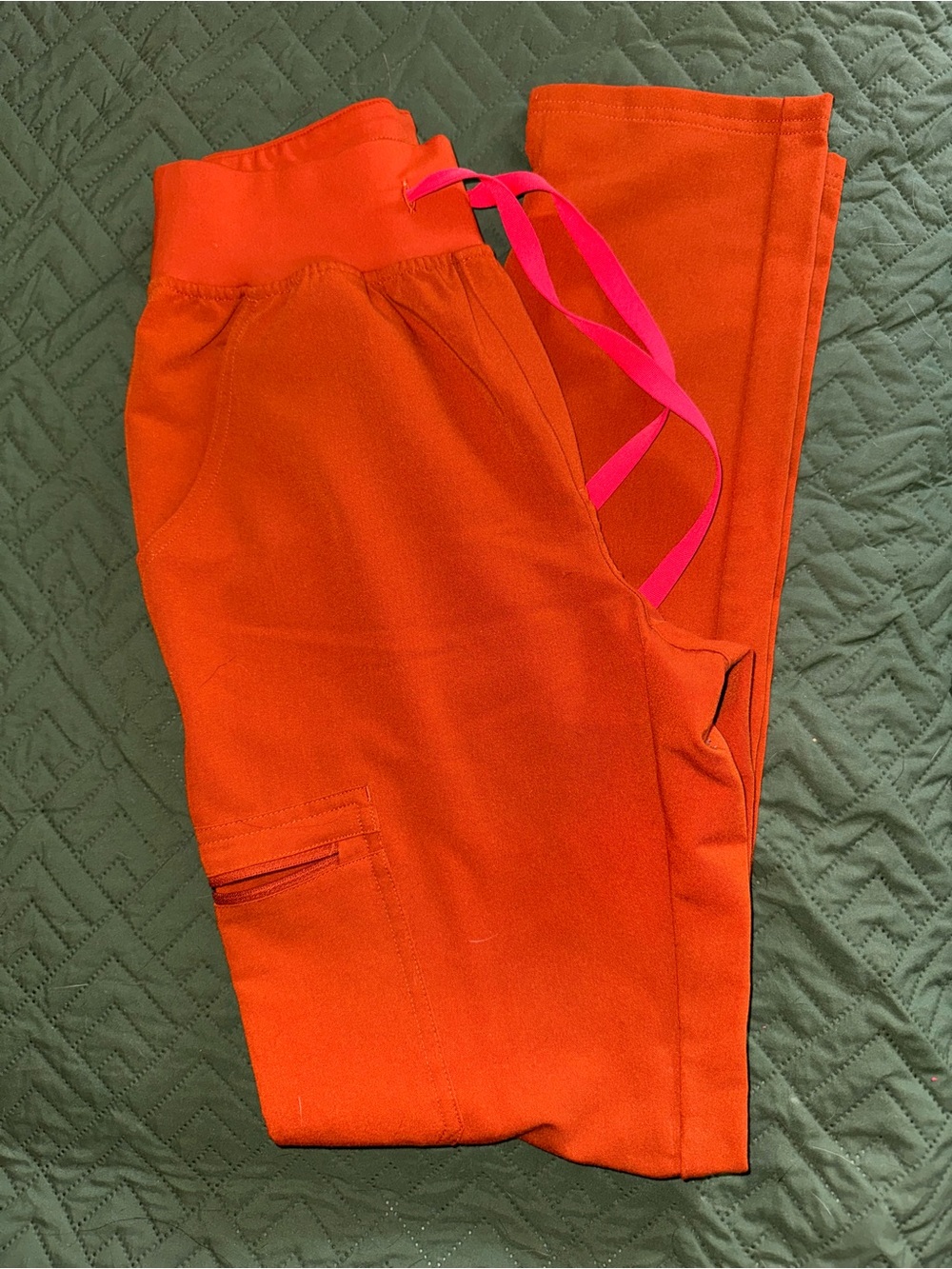 FIGS Yola Scrub Pants - XXS (Dirty Chai)